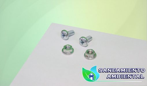 Juego de tornillos